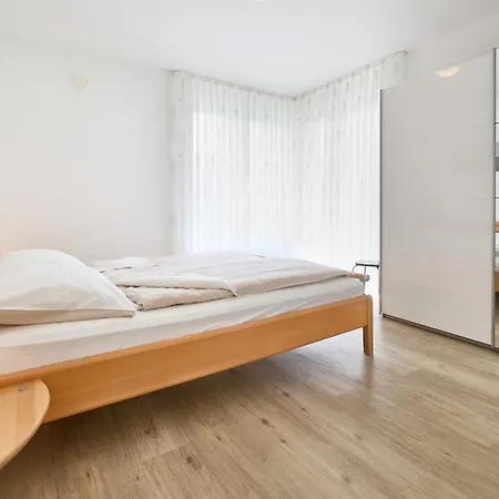Steinmarner Stadtvilla, App 8 *